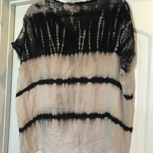 Distressed tee - Picture 2 of 2